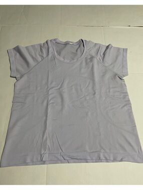 Lululemon Athletica Top 14